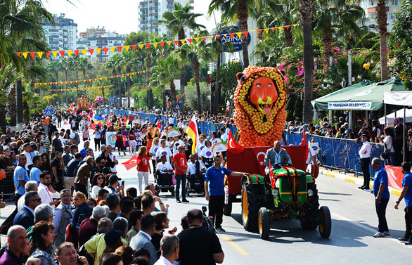 Mersin, Narenciye Festivali ile renklendi