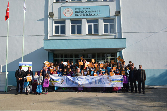 Aksa, “Enerjimiz Yarınlara” ekibi Bursalı çocuklarla buluştu