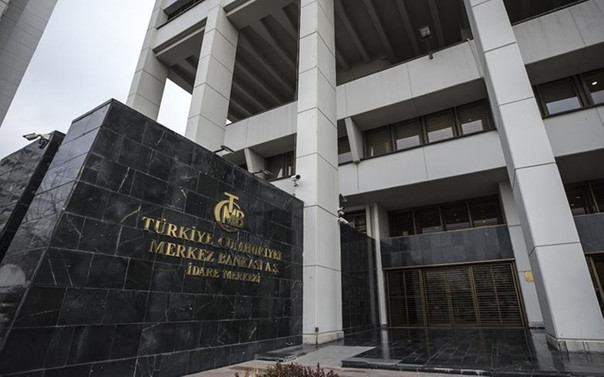 Kredi kartı faizleri düşürüldü