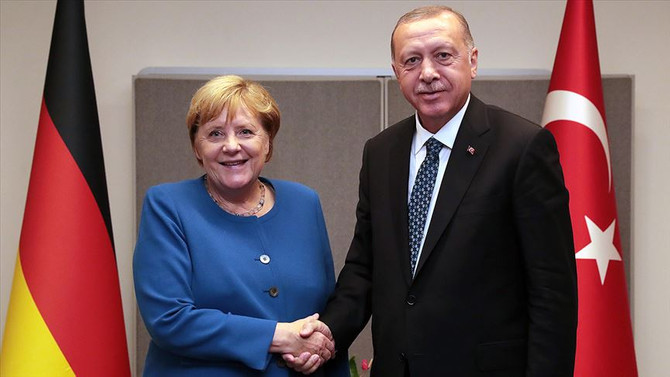 Erdoğan ile Merkel Libya ve Suriye'yi görüştü
