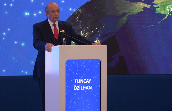 TÜSİAD YİK Başkanı Özilhan 'üç çıpa'ya işaret etti