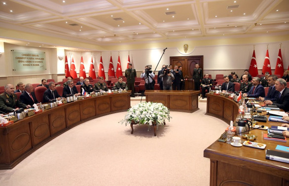 Akar, Rus mevkidaşı ile görüştü