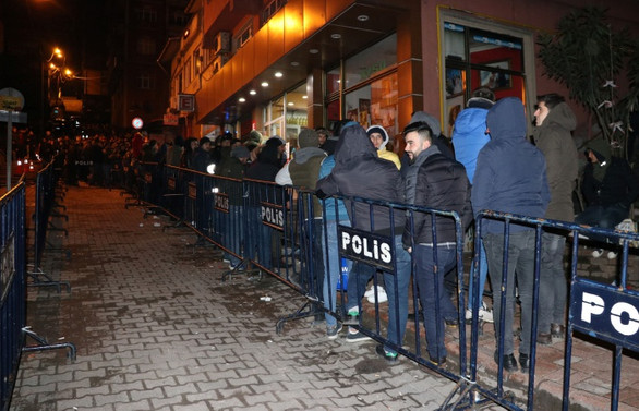 TTK'nın bin madenci alımı için uzun kuyruklar oluştu