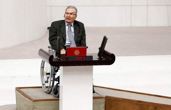 Deniz Baykal Yemin Etti Gundem Haberleri