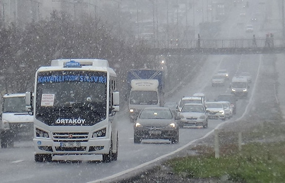 İstanbul'da yağış etkili oluyor