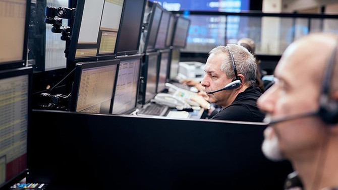 Yabancıdan 378 milyon dolarlık alım