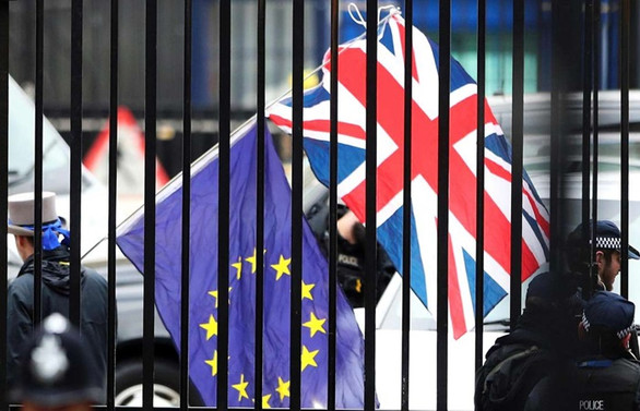 AP anlaşmasız Brexit'e hazırlanıyor