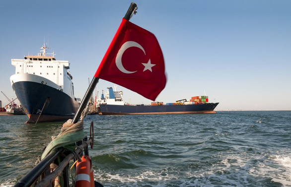 S&P: Türkiye'de resesyon devam edecek
