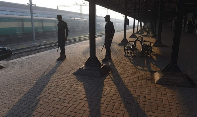 Pakistan-Hindistan arasında tren seferleri yeniden başlıyor