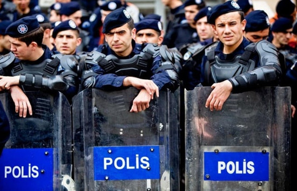 İstanbul'da bugün 14 bin polis görev yapacak
