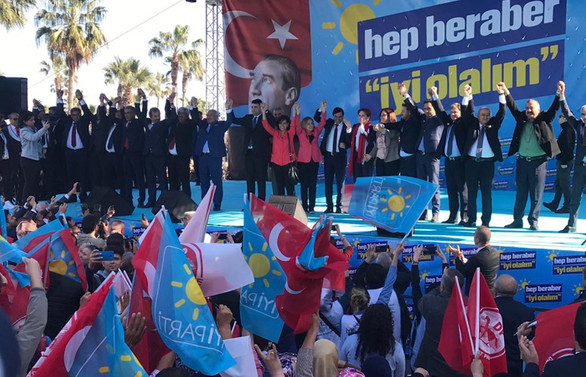 Akşener ve Uysal'dan Mersin'de ortak miting