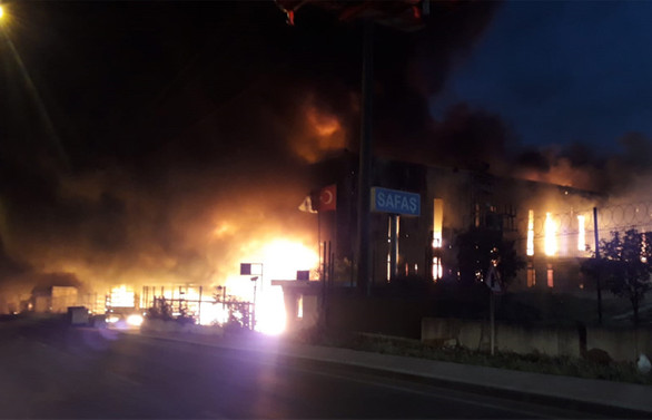 Kocaeli'de fabrika yangını