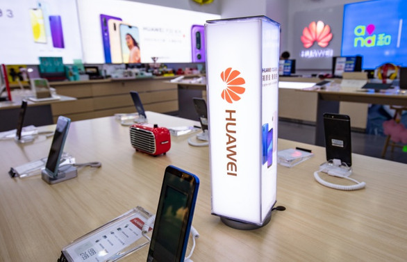 Huawei, kendi ürünlerini yasaklatmak için dava açacak