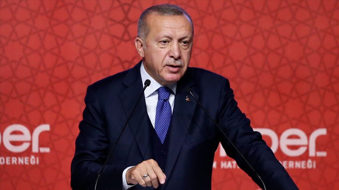 Erdoğan: Herkes bir yere savrulmaya başladı