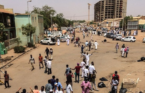 Sudan'da devrik lider ev hapsinde