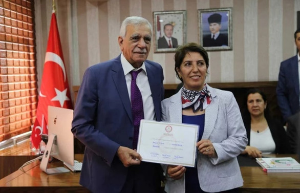 ahmet turk mazbatasini aldi gundem