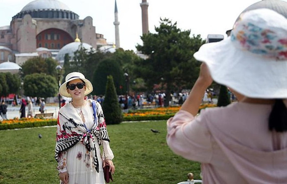 İstanbul 2019'da 15,5 milyon turist bekliyor