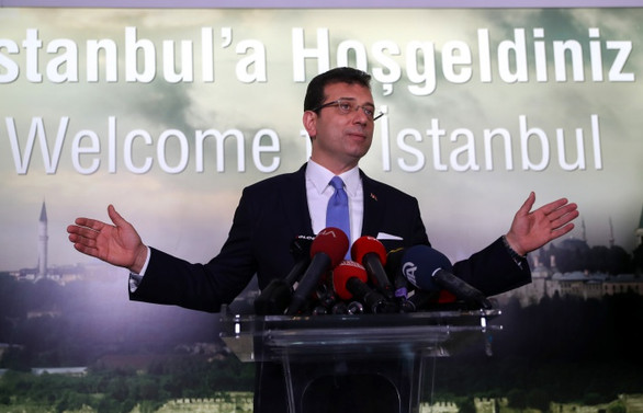 Ekrem İmamoğlu ilk gün mesaisine başladı
