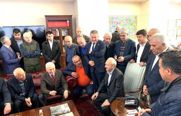Kılıçdaroğlu, genel merkezde