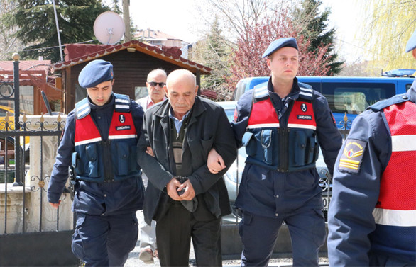 Yumruk atan zanlı adliyeye sevk edildi