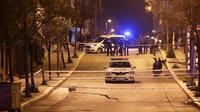 Esenyurt'taki binalarda inceleme