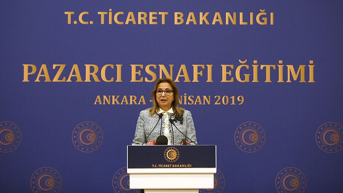Pazarcı esnafına eğitimler başladı
