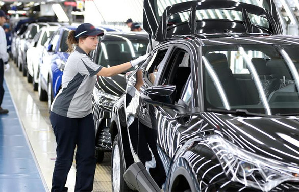 Otomotiv şirketleri cepten yedi