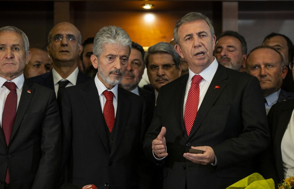 Mansur Yavaş görevi devraldı
