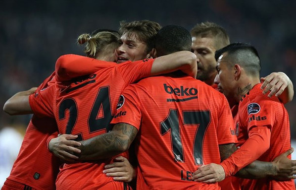 Beşiktaş farklı kazandı