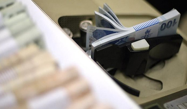 Hazine'den iki günde 18.3 milyar satış