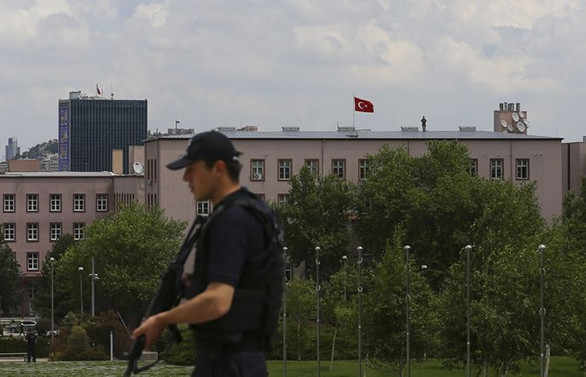 Mecliste rehin alma olayı: İki kişi gözaltında