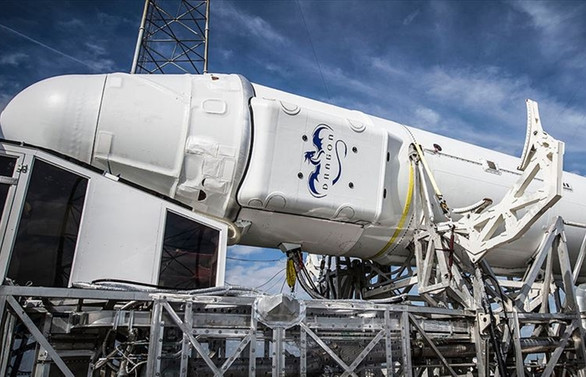 SpaceX'in mekiği alev aldı