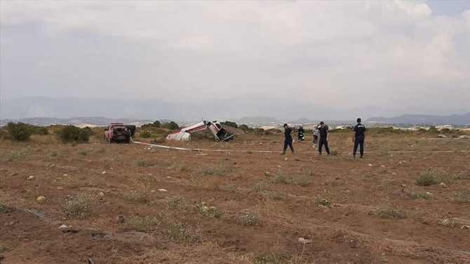 Antalya'da eğitim uçağı düştü