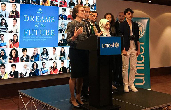 Türk ve Suriyeli gençlerin 'Gelecek Rüyaları' UNICEF'te sergileniyor