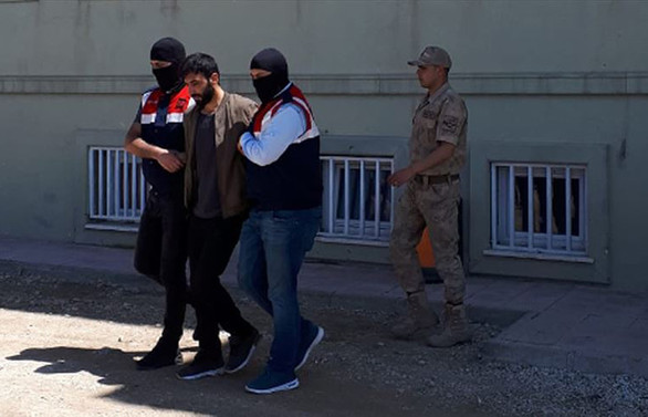 Beşiktaş'taki saldırıyı düzenleyen teröristlerden biri yakalandı