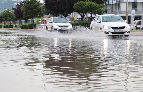Meteorolojiden 10 il için sağanak uyarısı