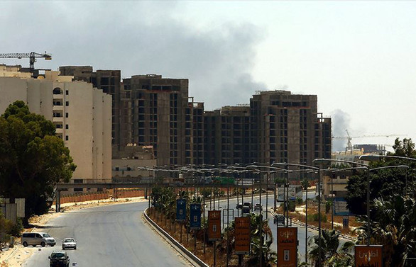 Libya'da UMH güçleri Trablus Havalimanı'na saldırı başlattı