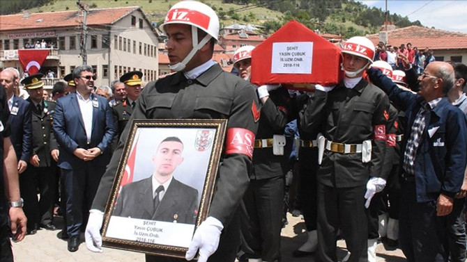 Iğdır'da şehit olan askerler son yolculuğuna uğurlandı