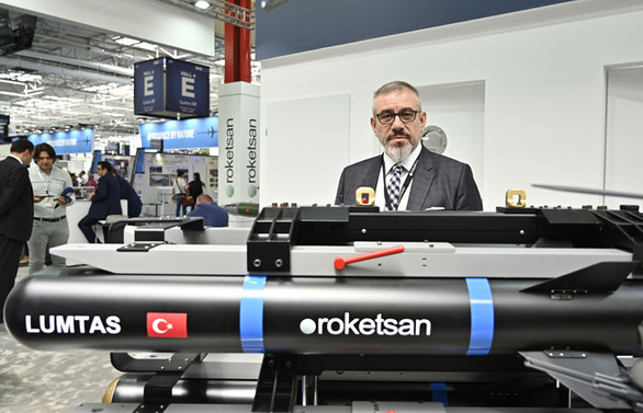 Roketsan'ın mikro uydu fırlatma aracı ilk kez yurt dışında tanıtıldı
