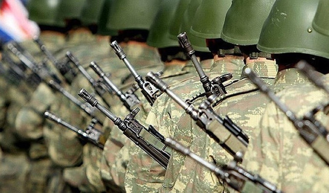 Yeni askerlik sistemi salı günü oylanıyor