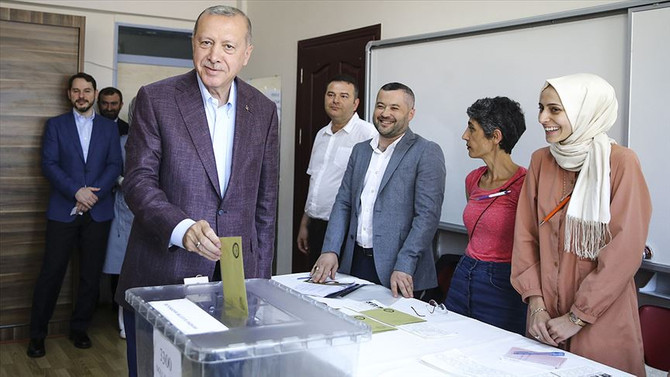 Erdoğan, oyunu kullandı: Seçmen en doğru kararı verecektir