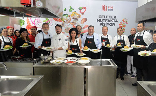 Mutfak Akademi patronları ağırladı