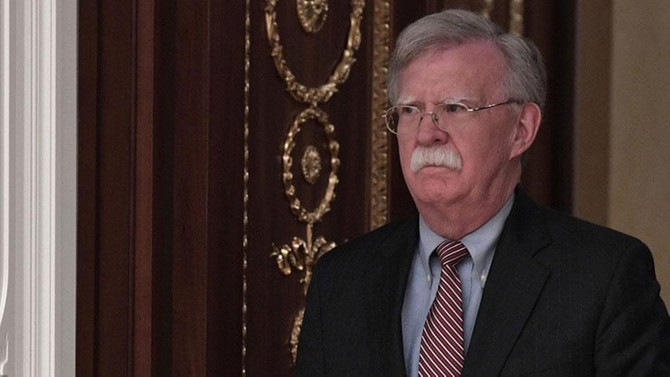 Bolton'dan İran'a yeni yaptırım tehdidi
