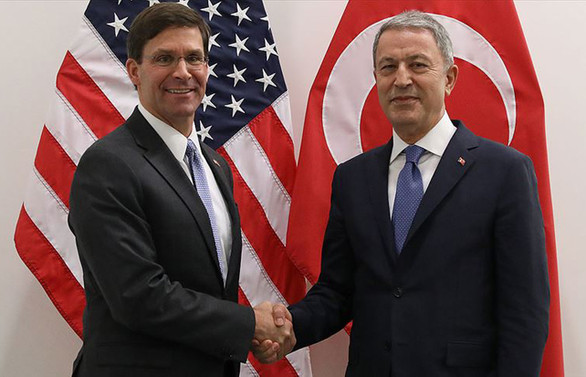 Bakan Akar ile ABD Savunma Bakanı Vekili Esper görüştü