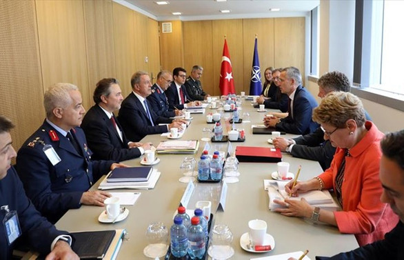 Akar'dan diplomasi trafiği