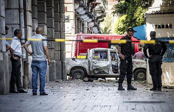 Tunus'un başkentinde intihar saldırıları