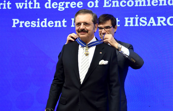 Hisarcıklıoğlu'na 'İspanya Sivil Liyakat Nişanı' verildi