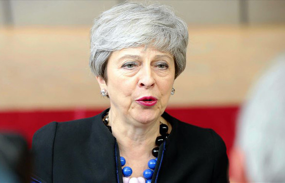 May'den Putin'le görüşme öncesi sert mesaj