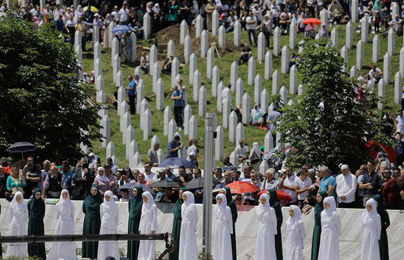 AB'den Srebrenitsa soykırımı açıklaması