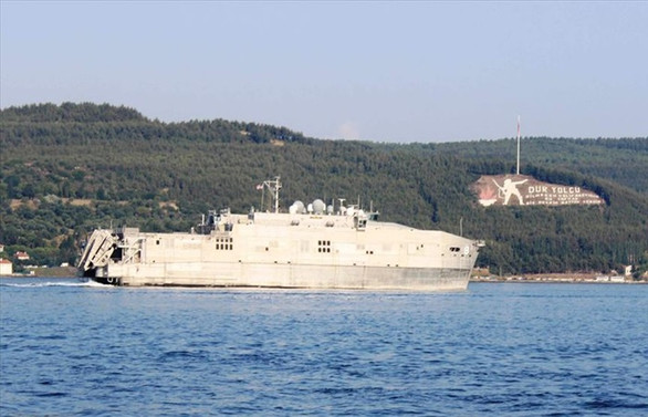 ABD askeri gemisi Çanakkale Boğazı'ndan geçti